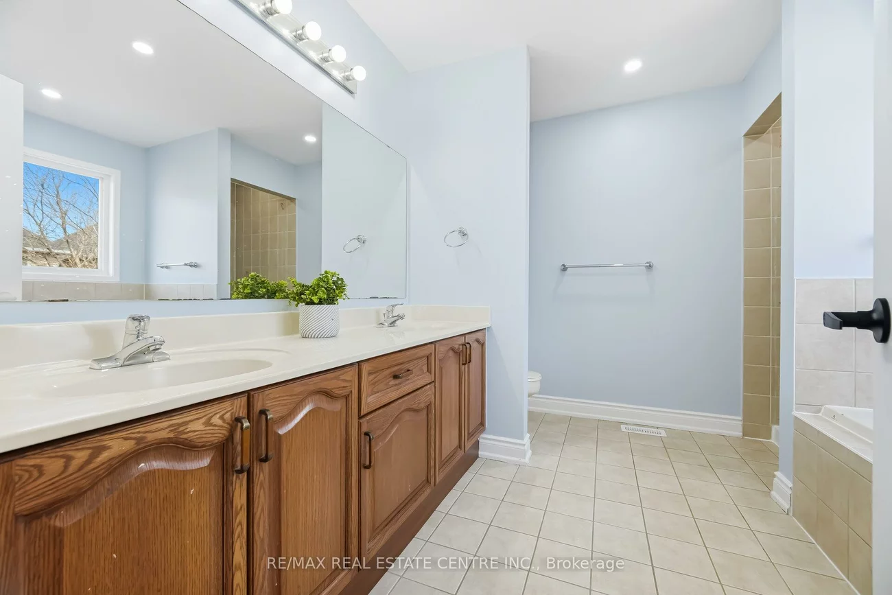 15, Heatherdale, Fletcher's Meadow, Brampton