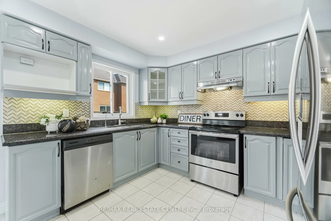 15, Heatherdale, Fletcher's Meadow, Brampton