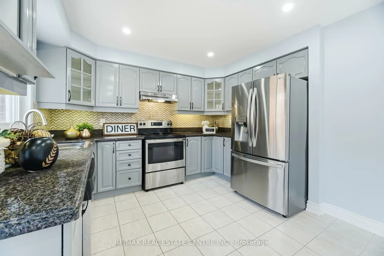 15, Heatherdale, Fletcher's Meadow, Brampton