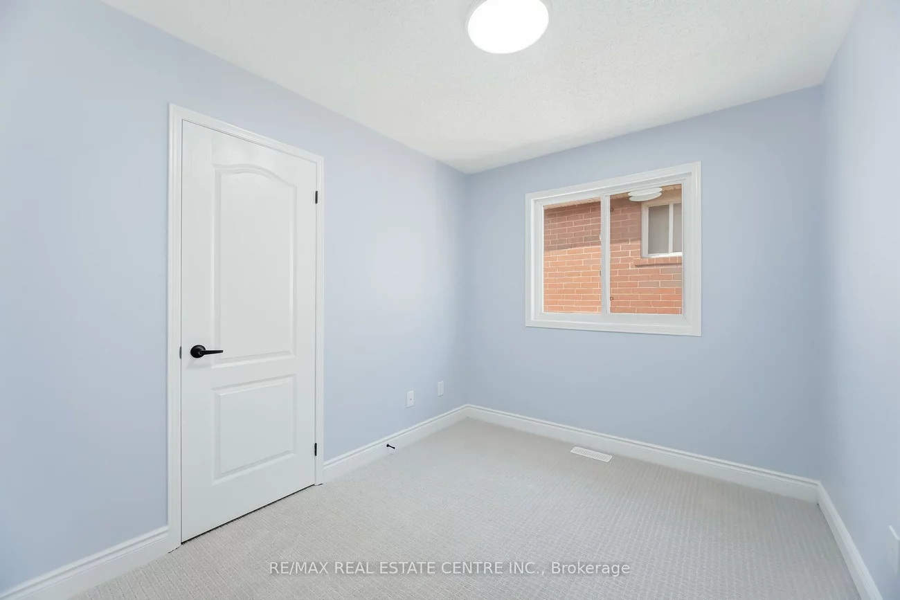 15, Heatherdale, Fletcher's Meadow, Brampton
