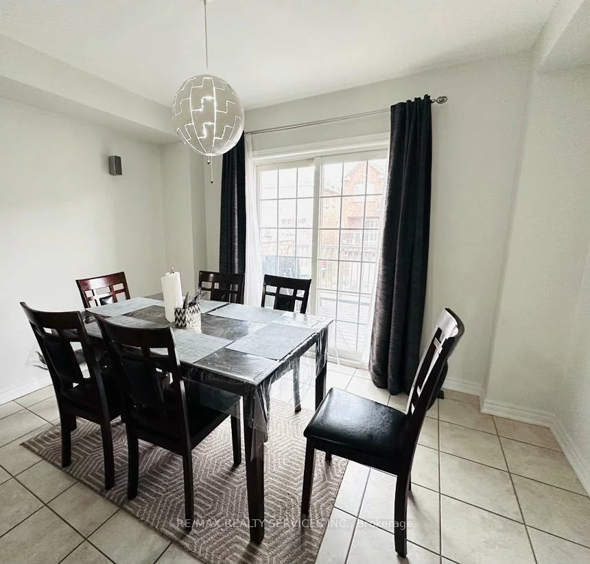 29, Peach, Sandringham-Wellington, Brampton