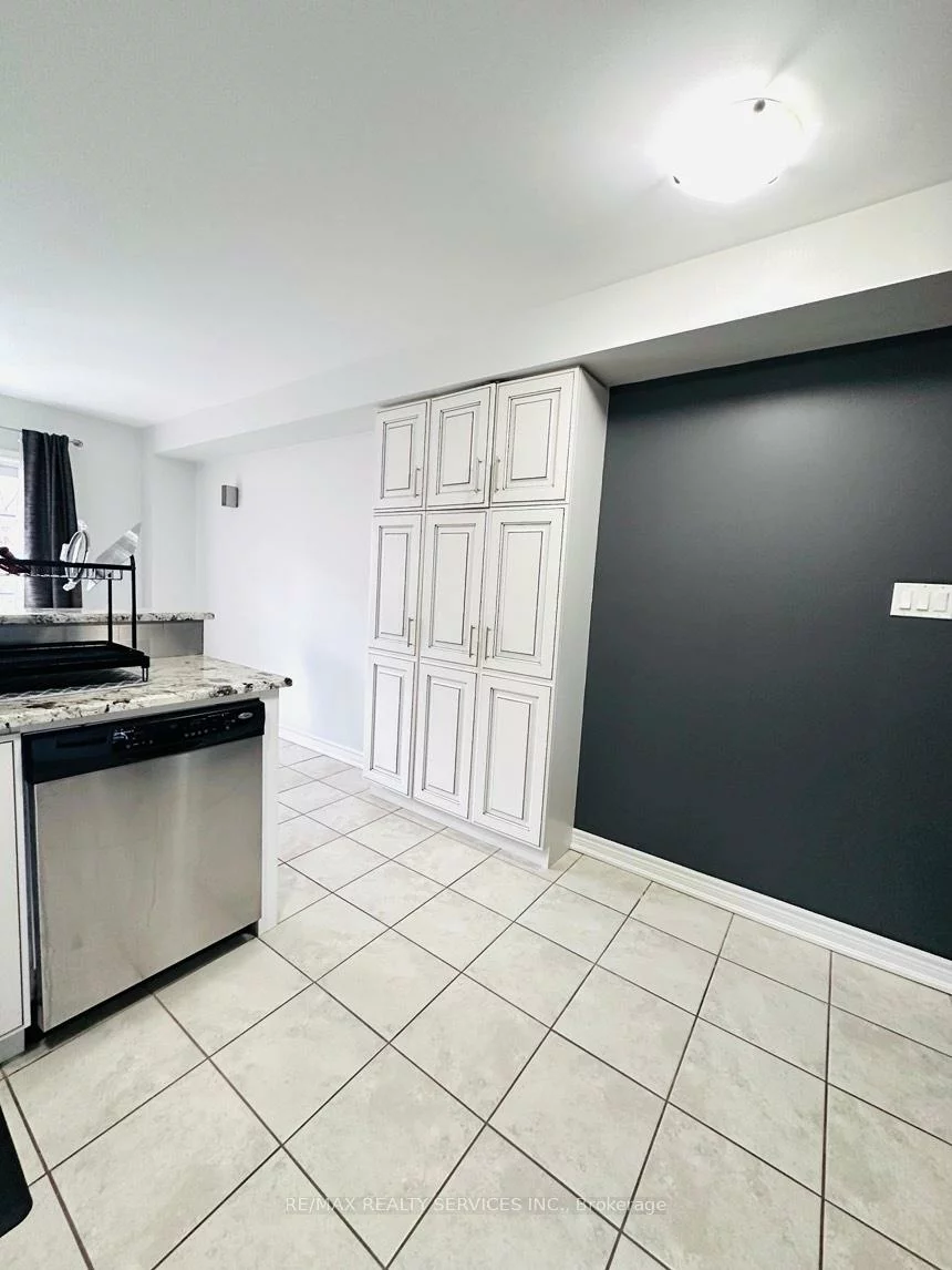 29, Peach, Sandringham-Wellington, Brampton