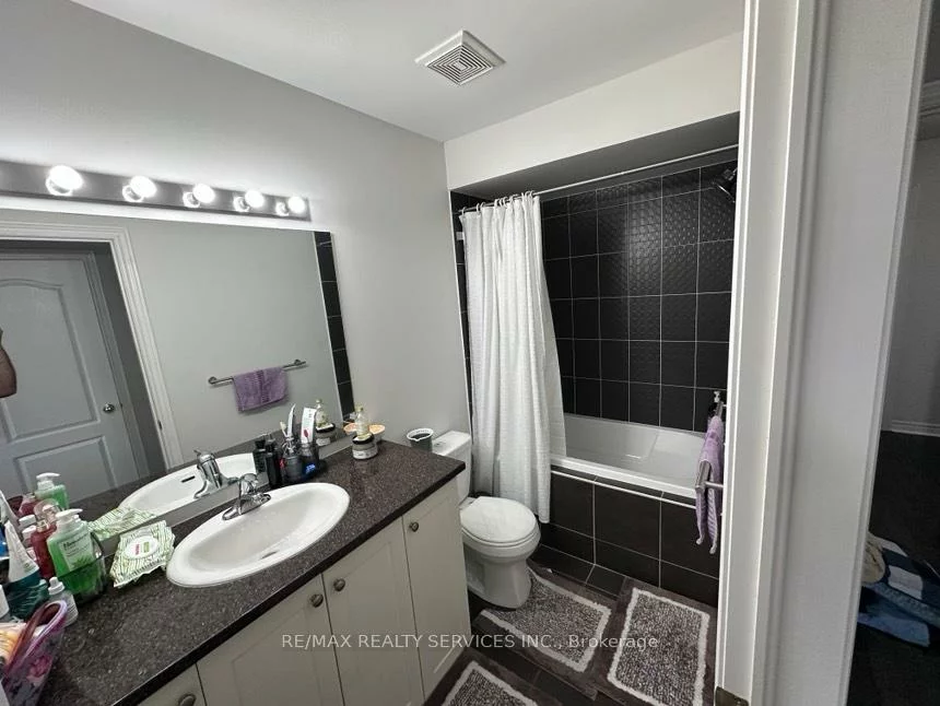 29, Peach, Sandringham-Wellington, Brampton
