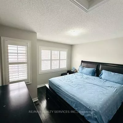 29, Peach, Sandringham-Wellington, Brampton