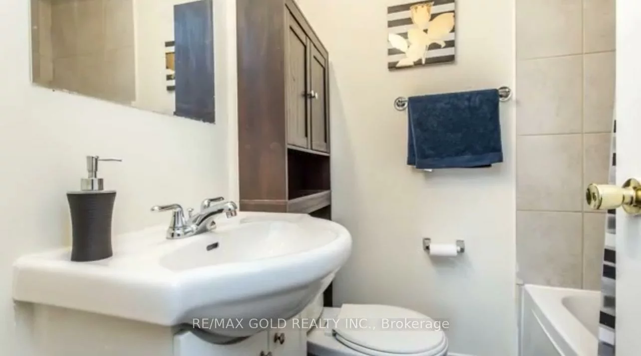 26, Twin Pines, Brampton North, Brampton