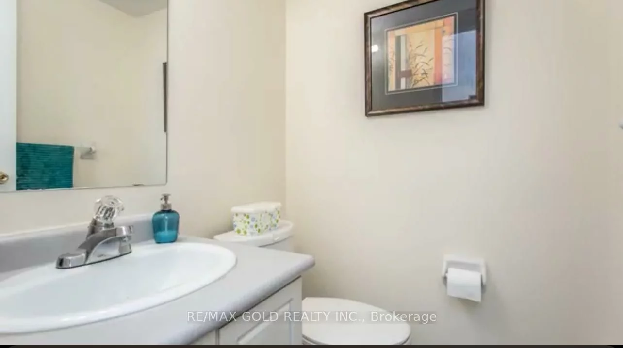 26, Twin Pines, Brampton North, Brampton