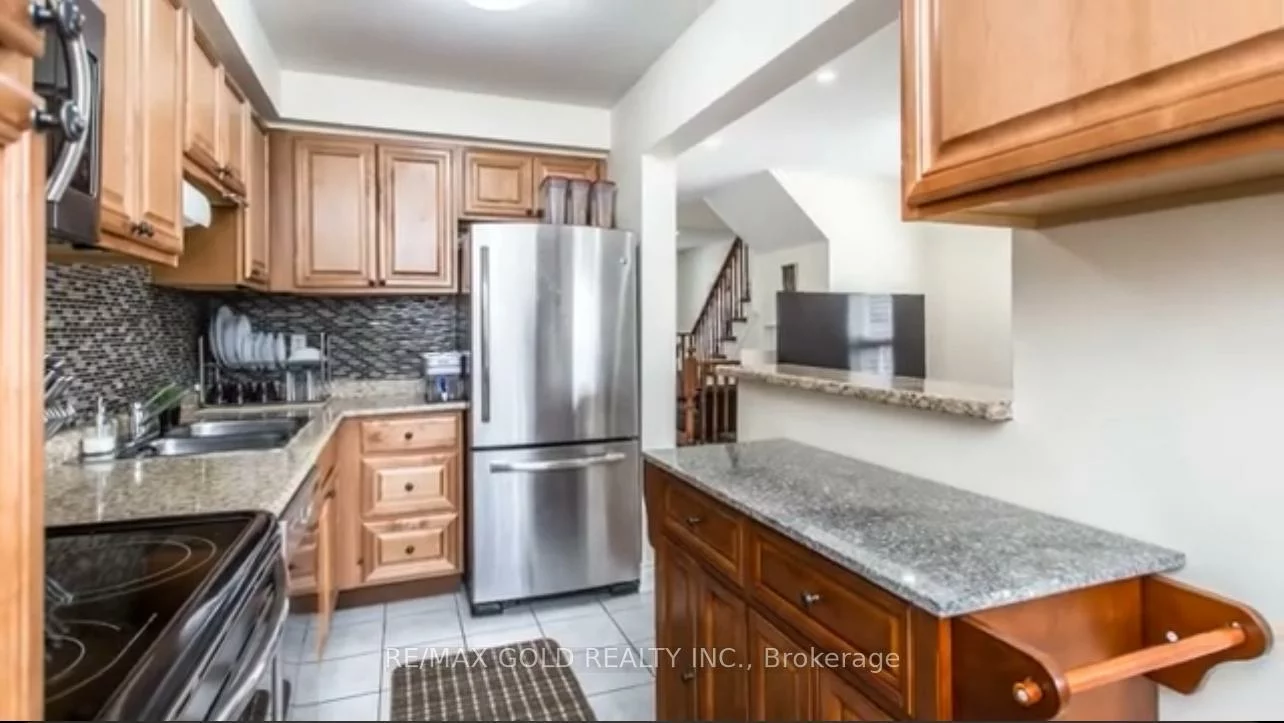 26, Twin Pines, Brampton North, Brampton