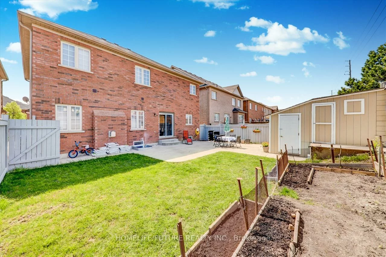 58, Executive, Sandringham-Wellington, Brampton