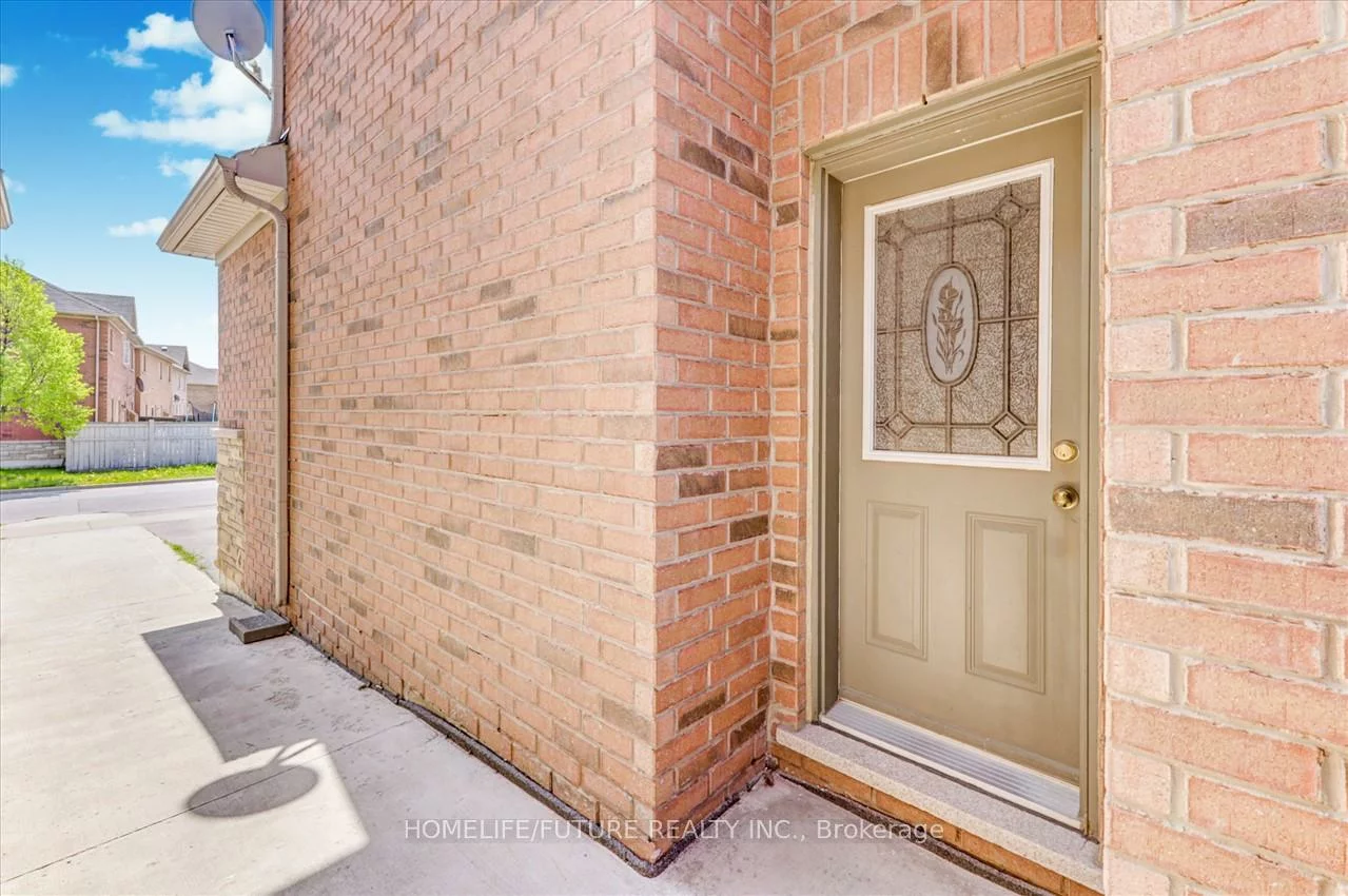 58, Executive, Sandringham-Wellington, Brampton