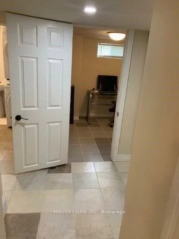 1, Ascot, Avondale, Brampton