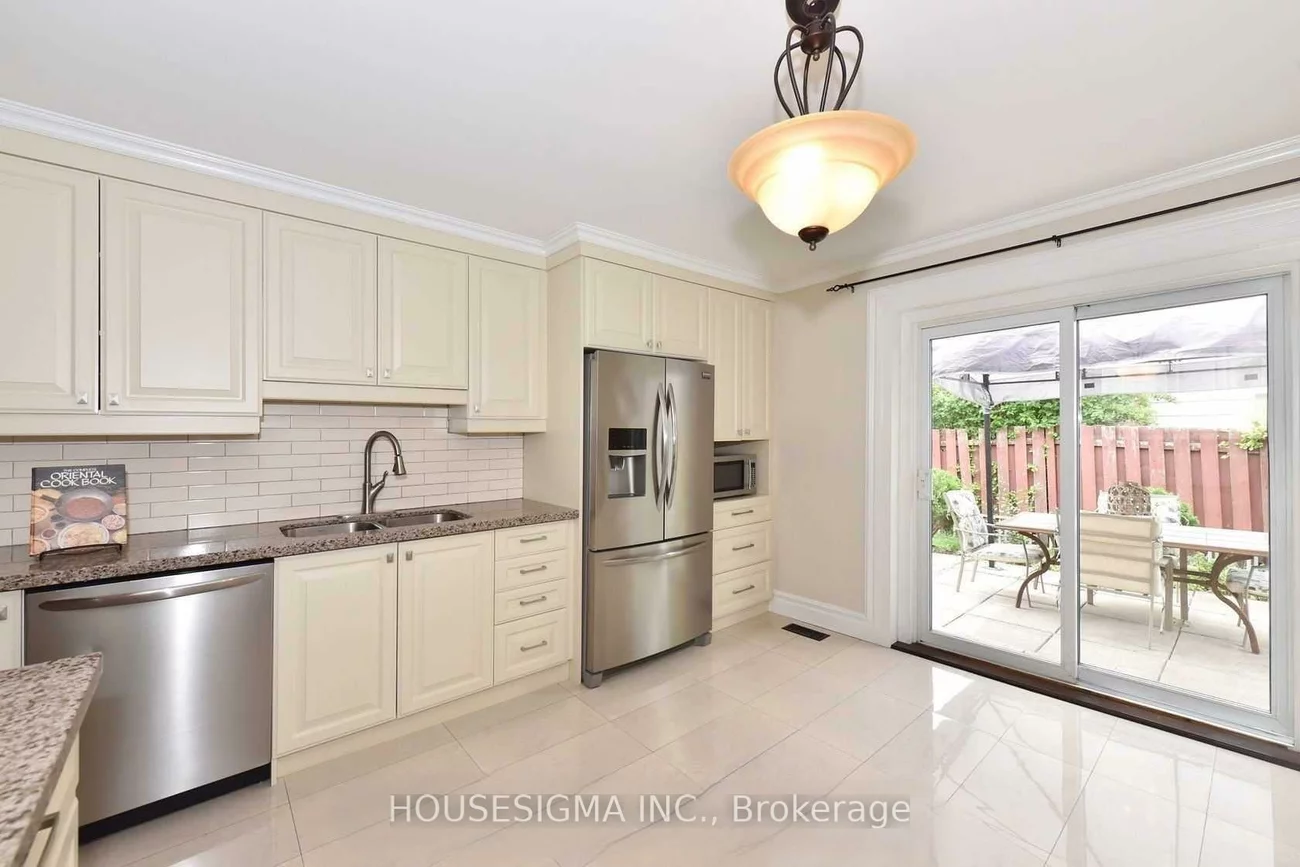 1, Ascot, Avondale, Brampton