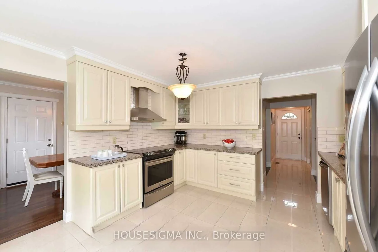 1, Ascot, Avondale, Brampton