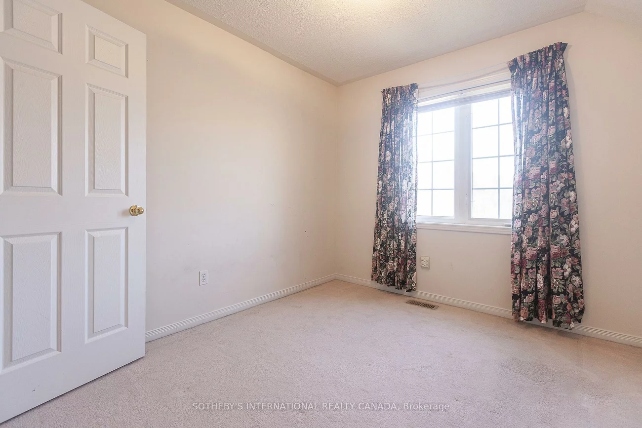 75, Rockgarden, Sandringham-Wellington, Brampton