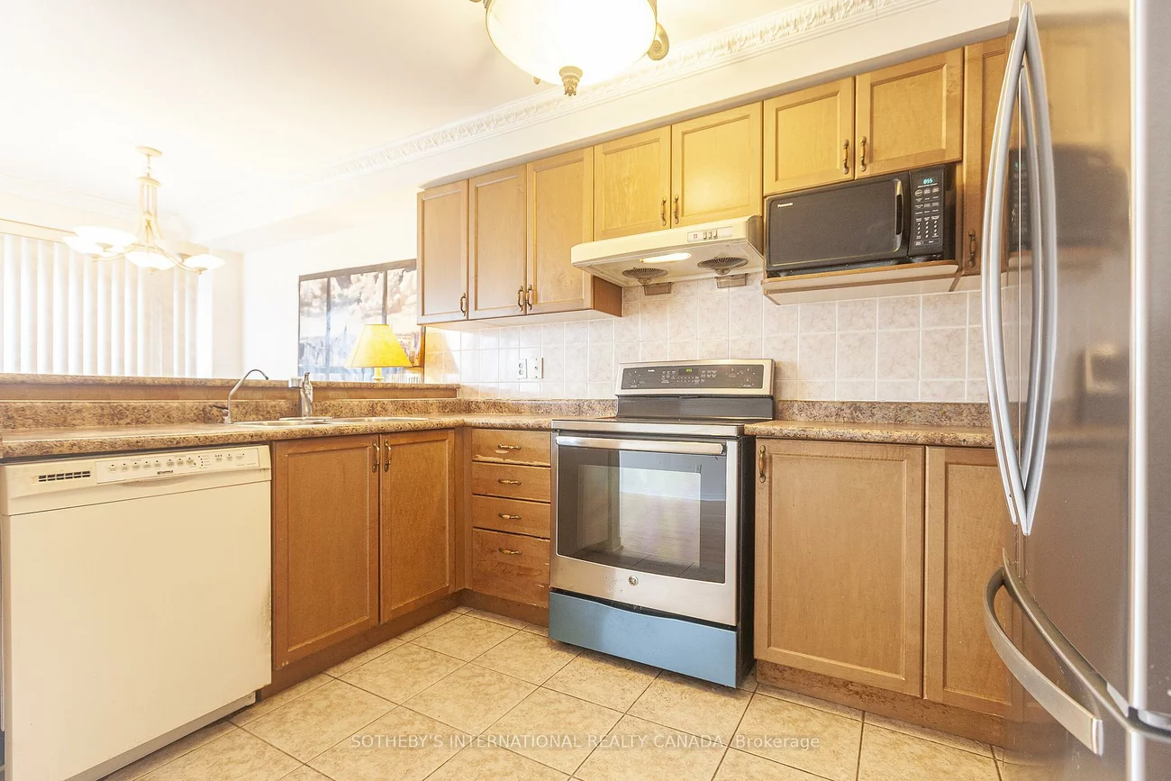 75, Rockgarden, Sandringham-Wellington, Brampton