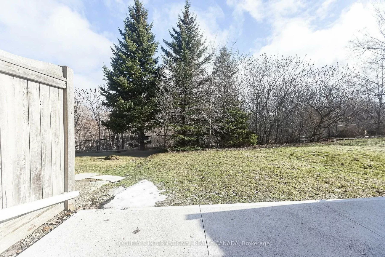 75, Rockgarden, Sandringham-Wellington, Brampton