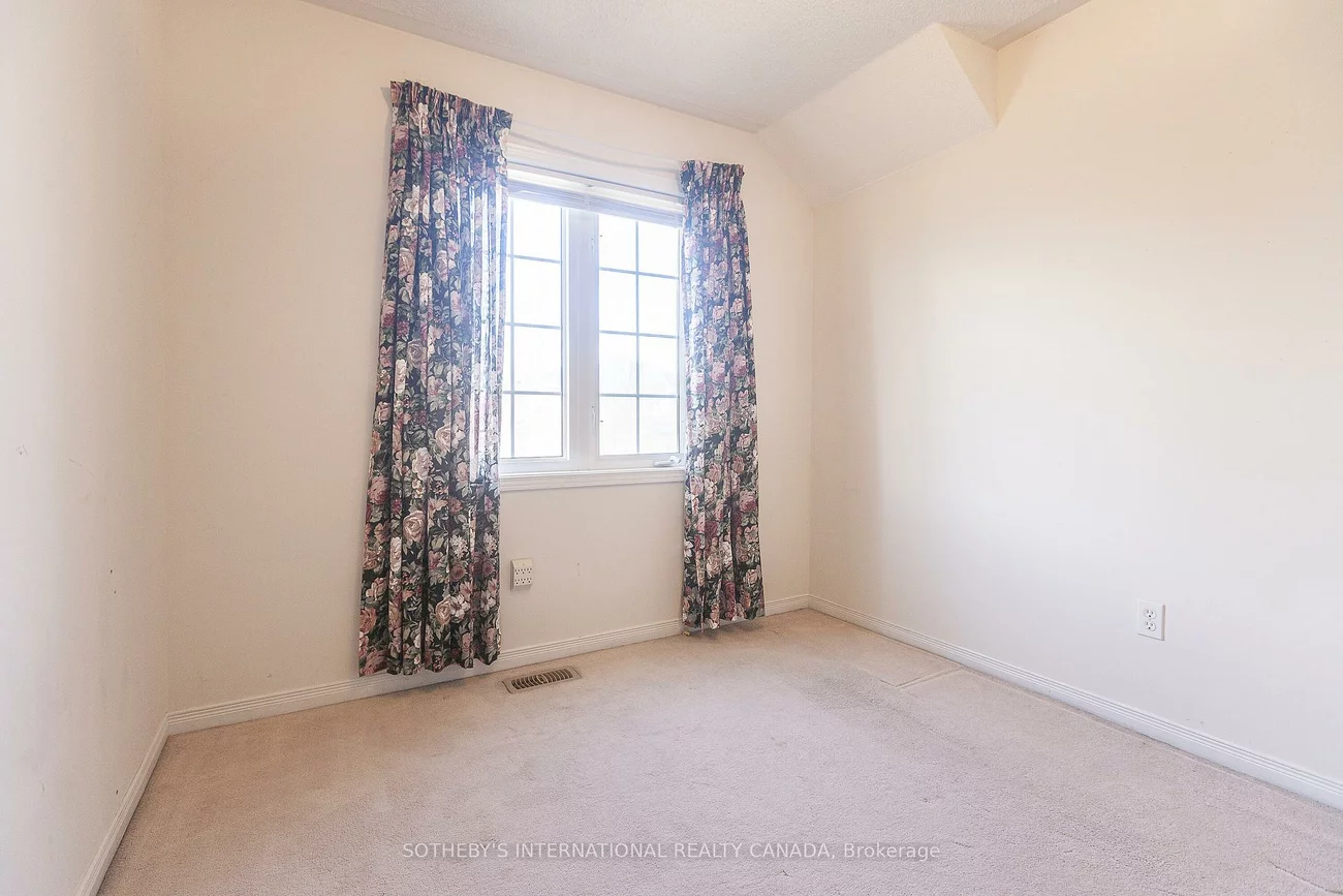 75, Rockgarden, Sandringham-Wellington, Brampton