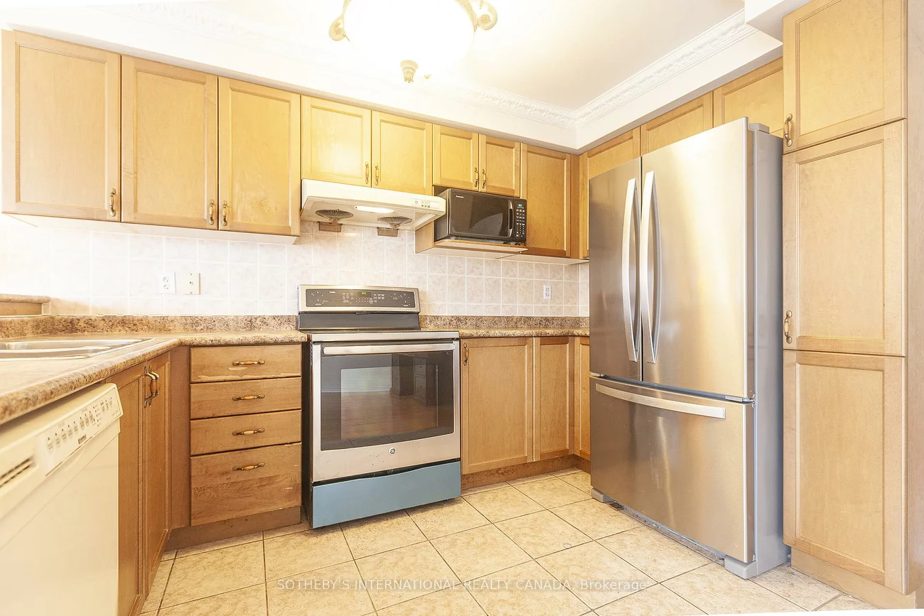 75, Rockgarden, Sandringham-Wellington, Brampton