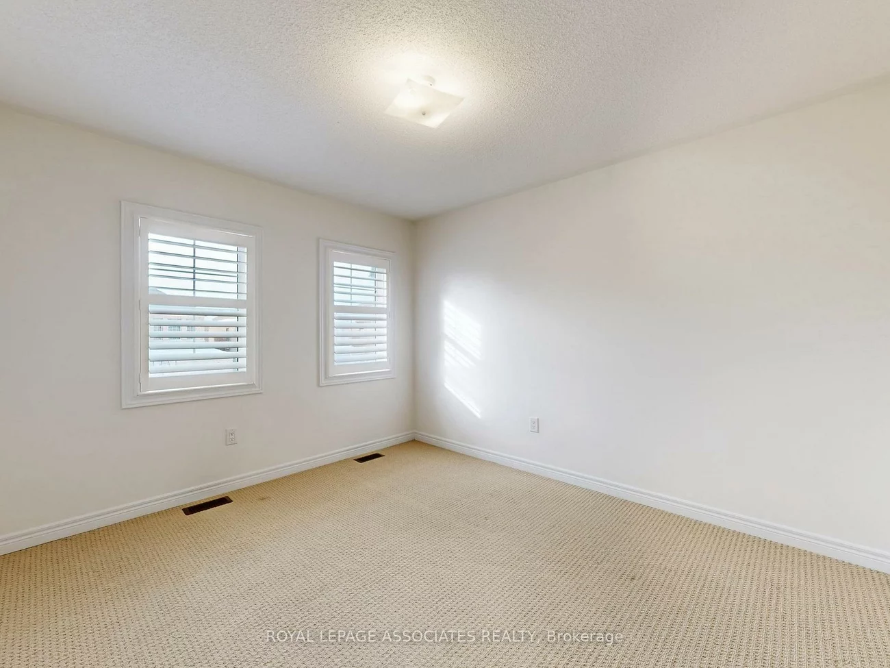 10, Lloyd, Northwest Brampton, Brampton