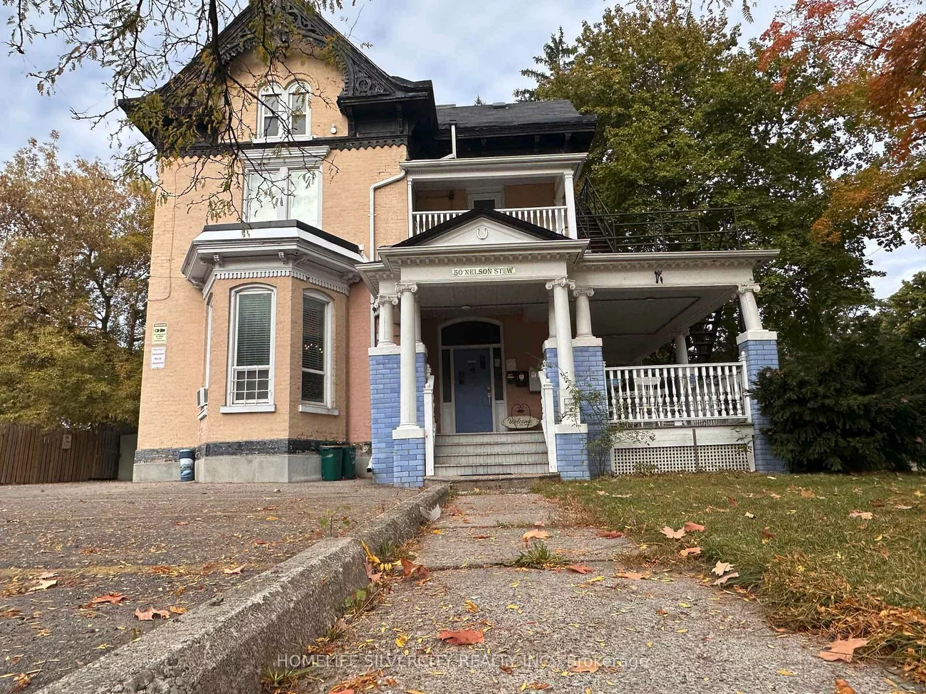 50, Nelson, Downtown Brampton, Brampton