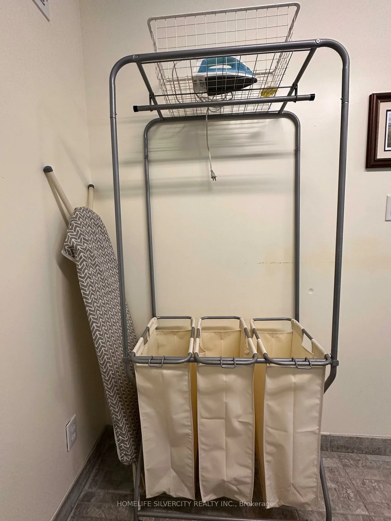 50, Nelson, Downtown Brampton, Brampton