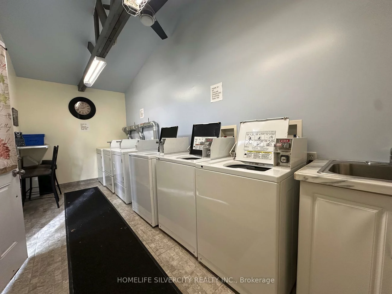 50, Nelson, Downtown Brampton, Brampton