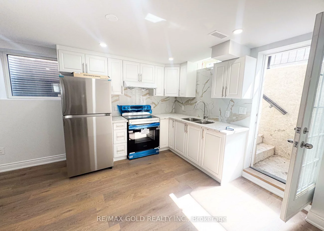 9, Hybrid, Northwest Sandalwood Parkway, Brampton