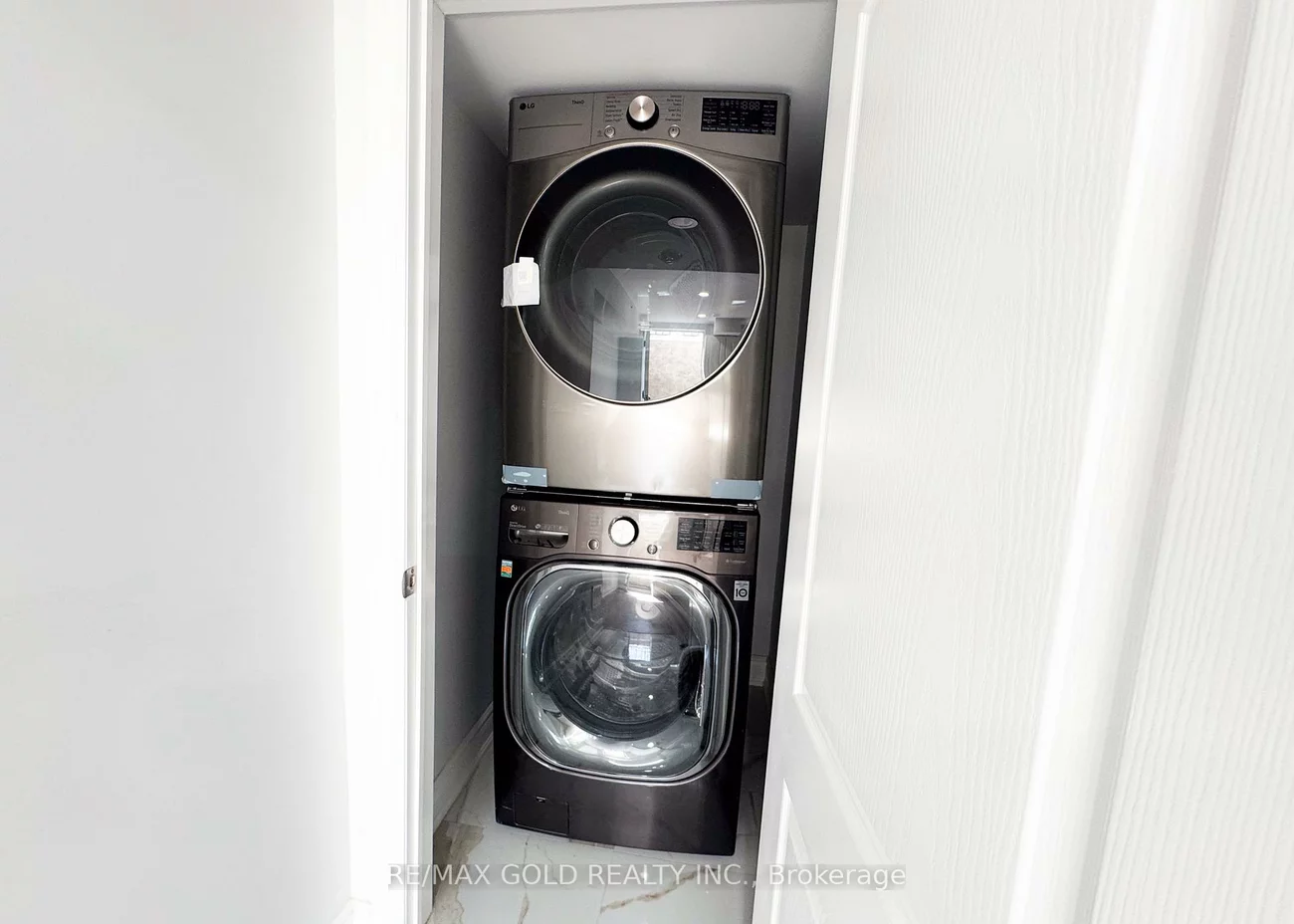 9, Hybrid, Northwest Sandalwood Parkway, Brampton