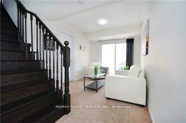 49, Mercedes, Northwest Brampton, Brampton