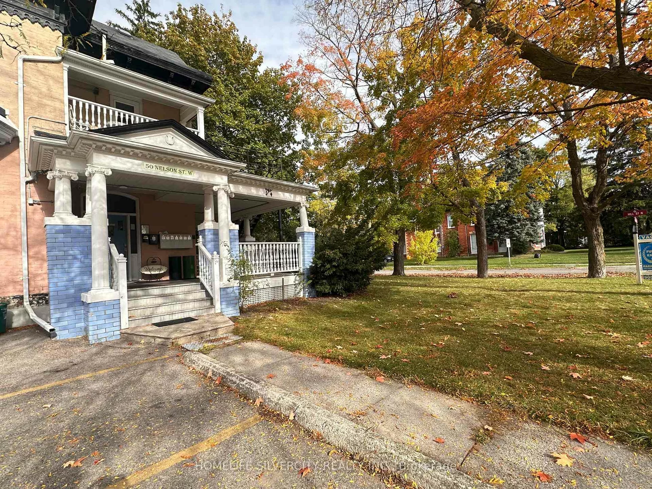 50, Nelson, Downtown Brampton, Brampton