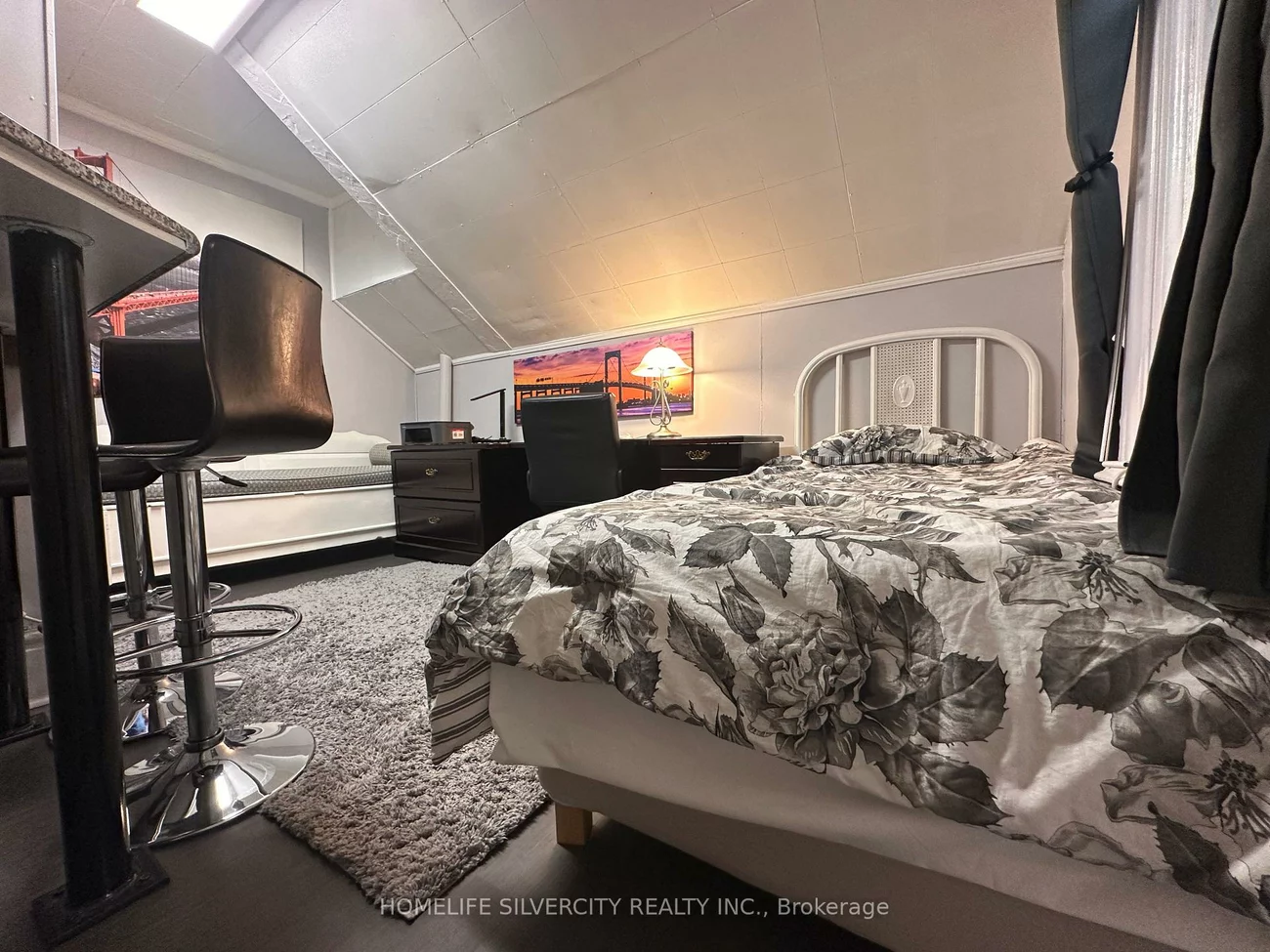 50, Nelson, Downtown Brampton, Brampton