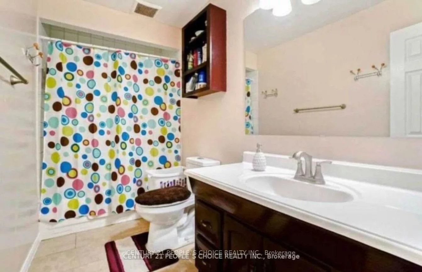 17, Seaborn, Madoc, Brampton