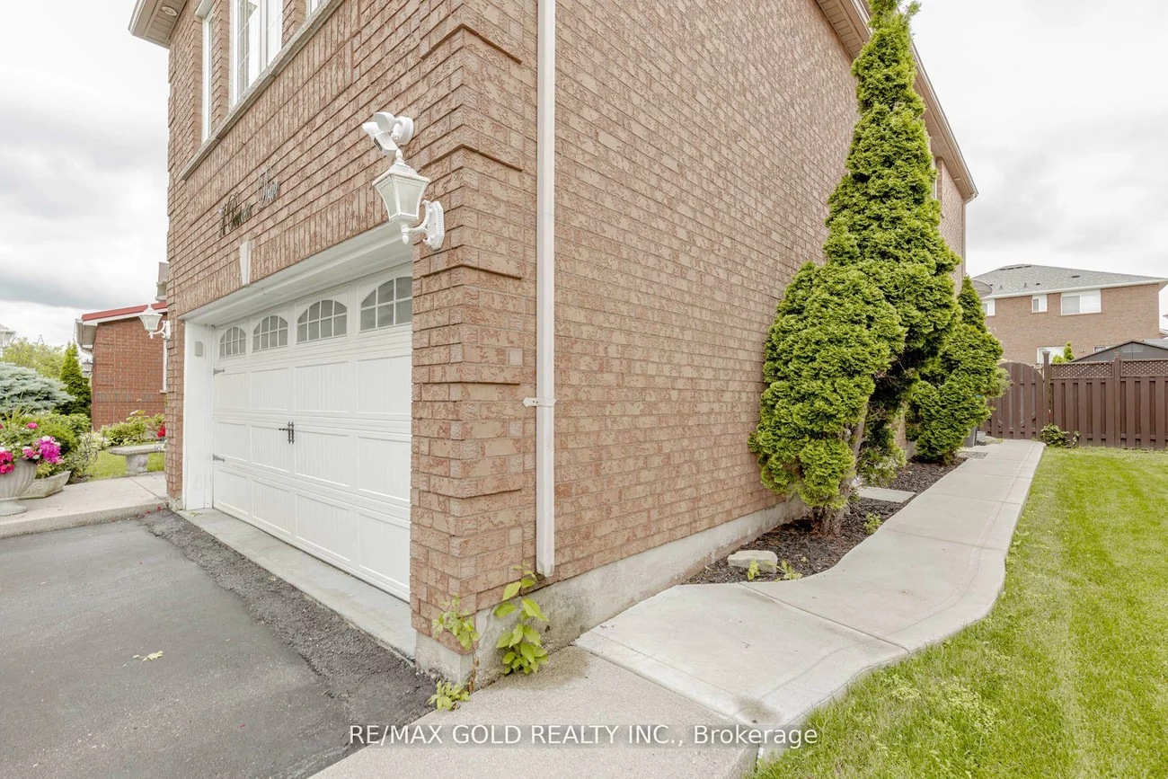 71, Pertosa, Fletcher's Meadow, Brampton