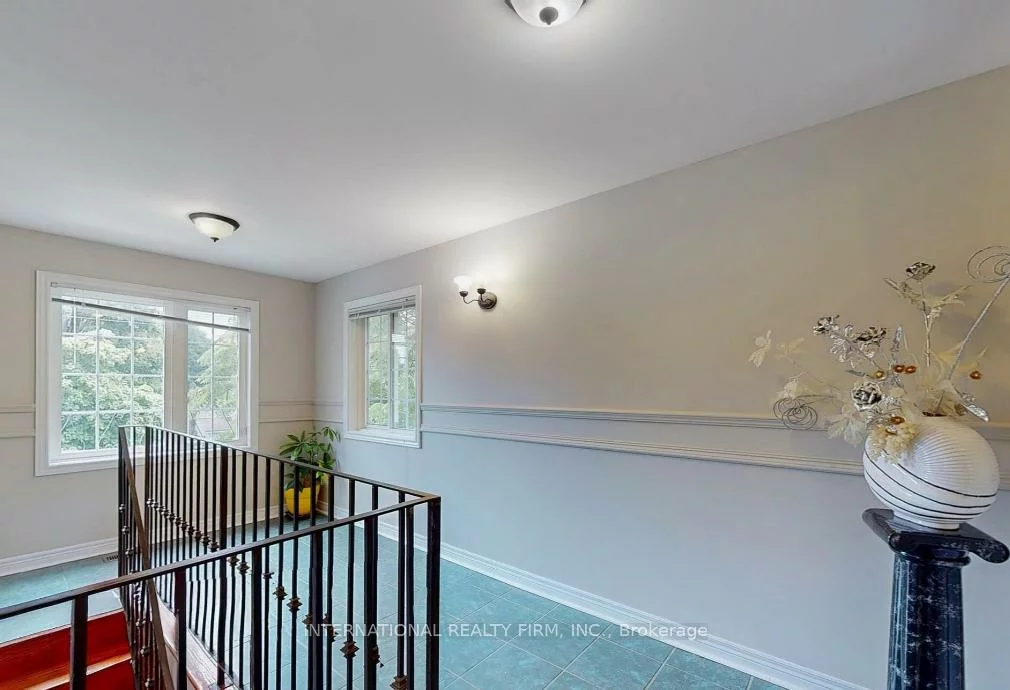 6, English, Brampton West, Brampton