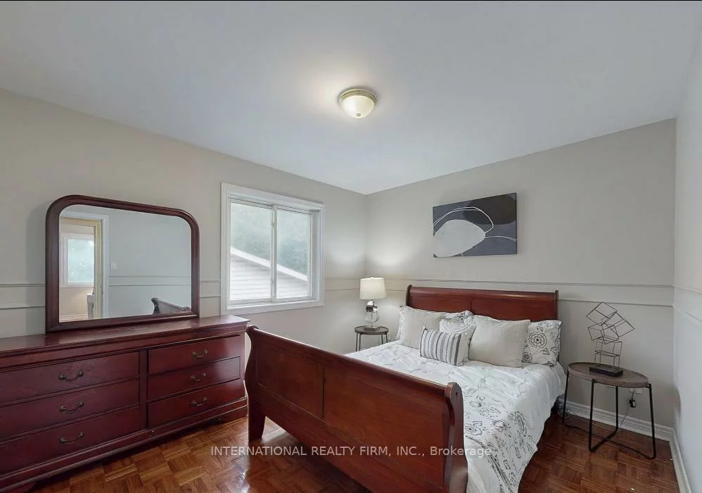 6, English, Brampton West, Brampton