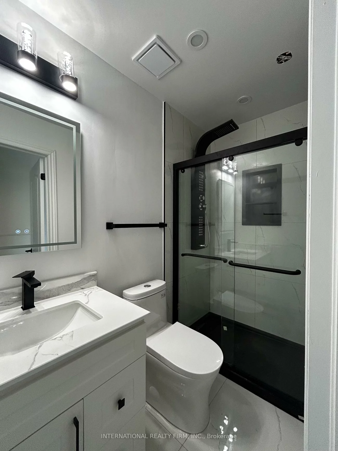 6, English, Brampton West, Brampton