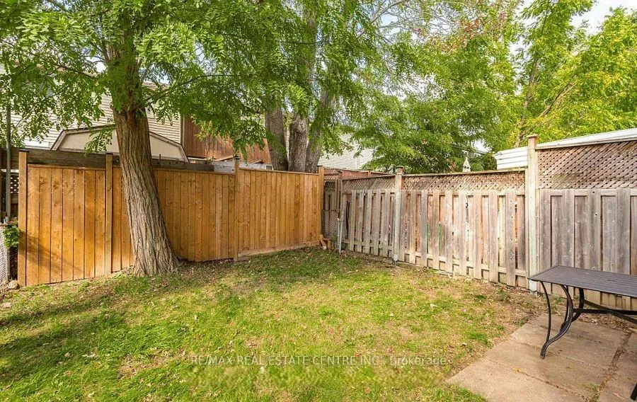 42, Gilmore, Madoc, Brampton
