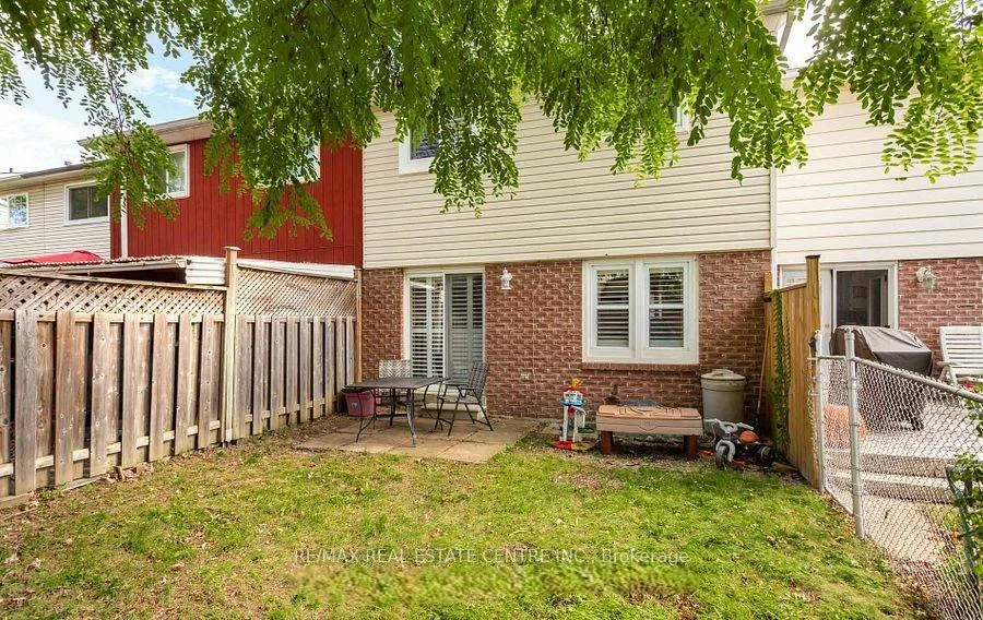 42, Gilmore, Madoc, Brampton