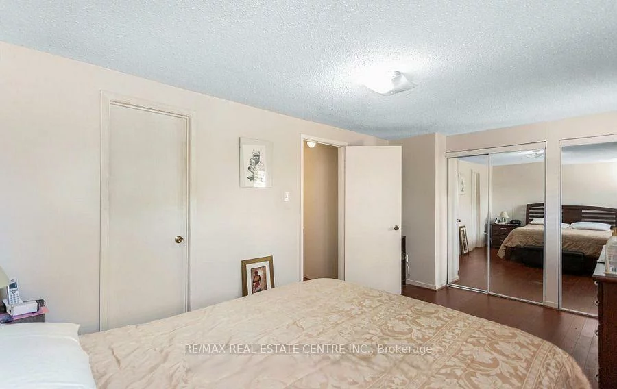 42, Gilmore, Madoc, Brampton