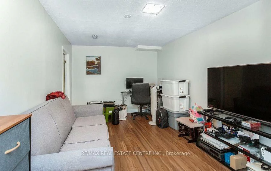 42, Gilmore, Madoc, Brampton