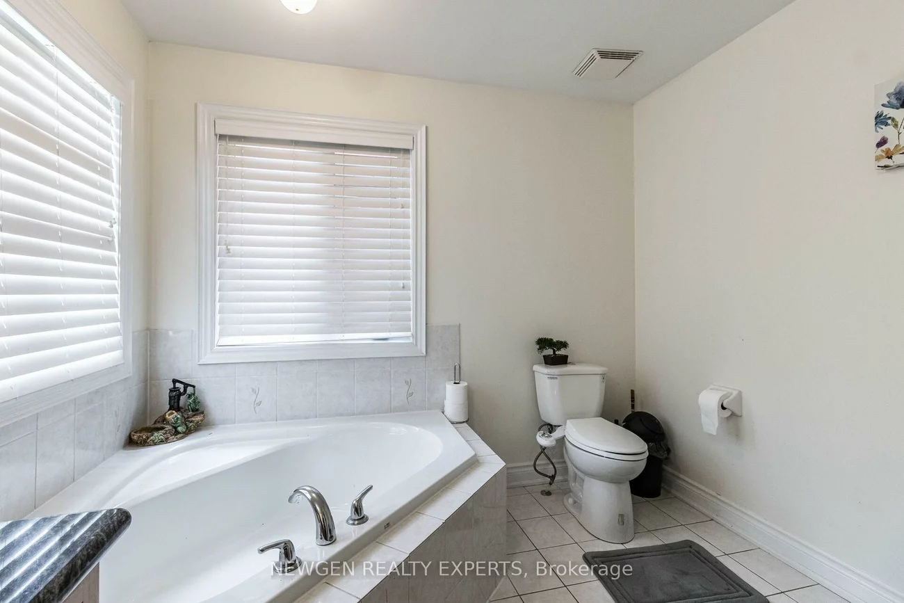 30, Rampart, Vales of Castlemore North, Brampton