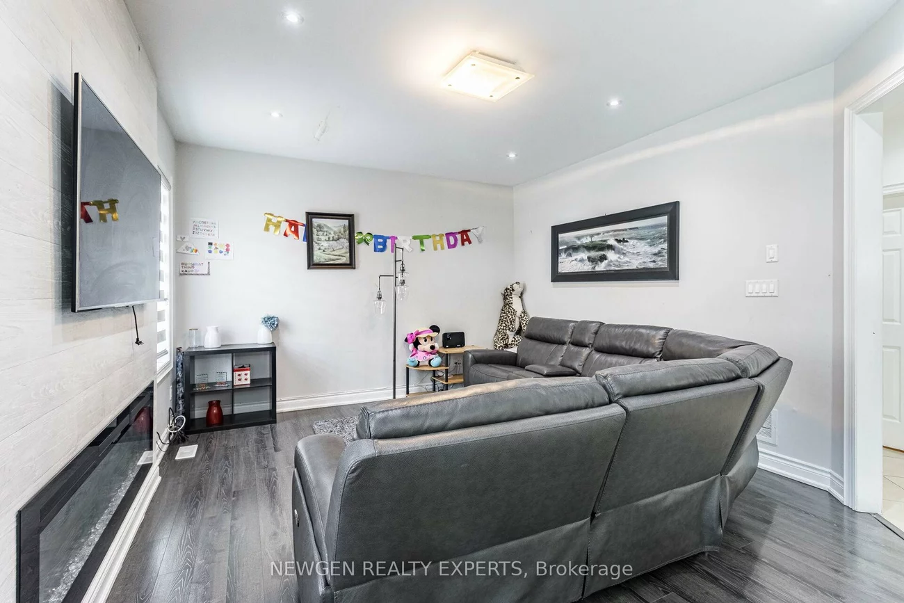 30, Rampart, Vales of Castlemore North, Brampton