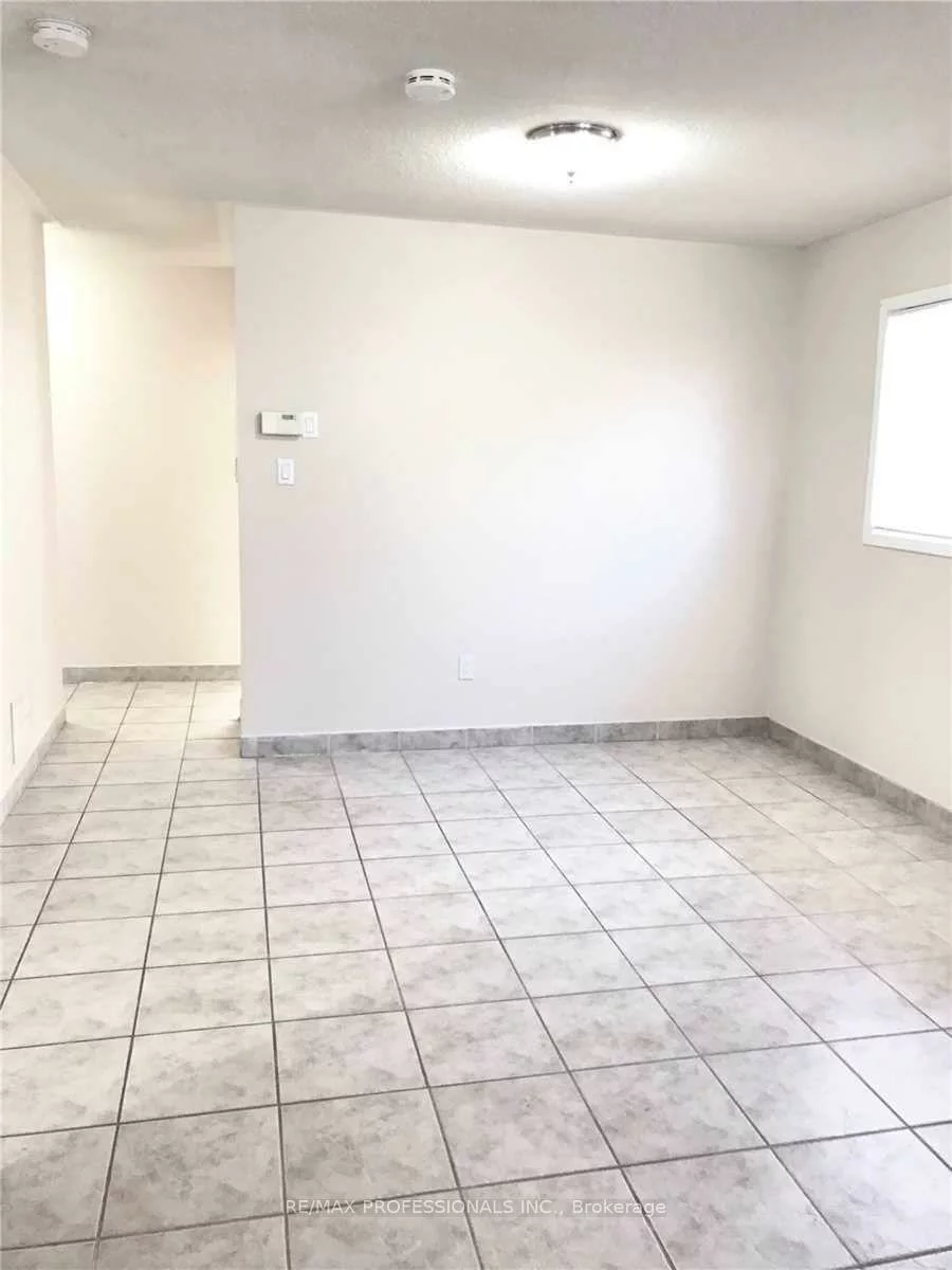 110, Springview, Brampton West, Brampton