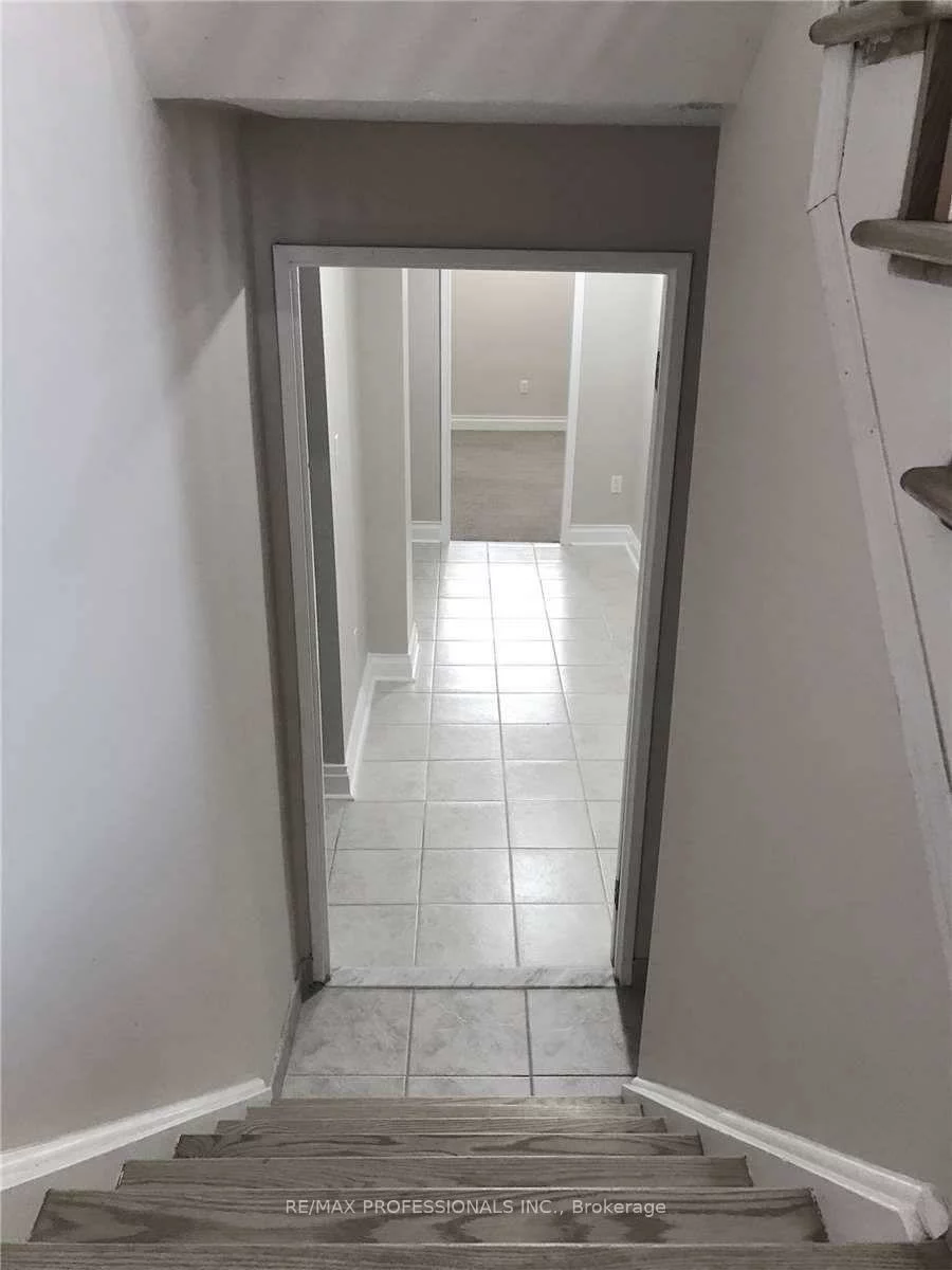 110, Springview, Brampton West, Brampton