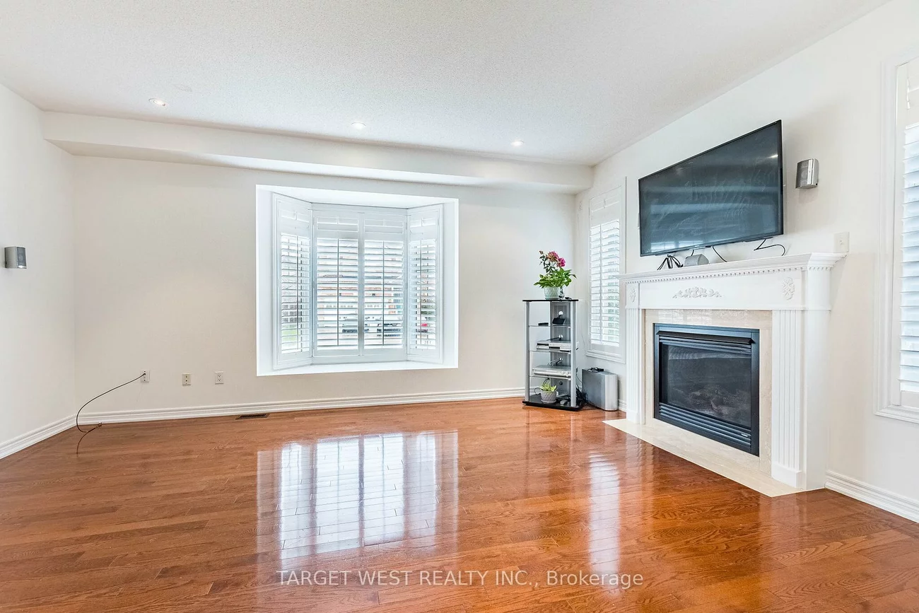 9, Olivia Marie, Bram West, Brampton