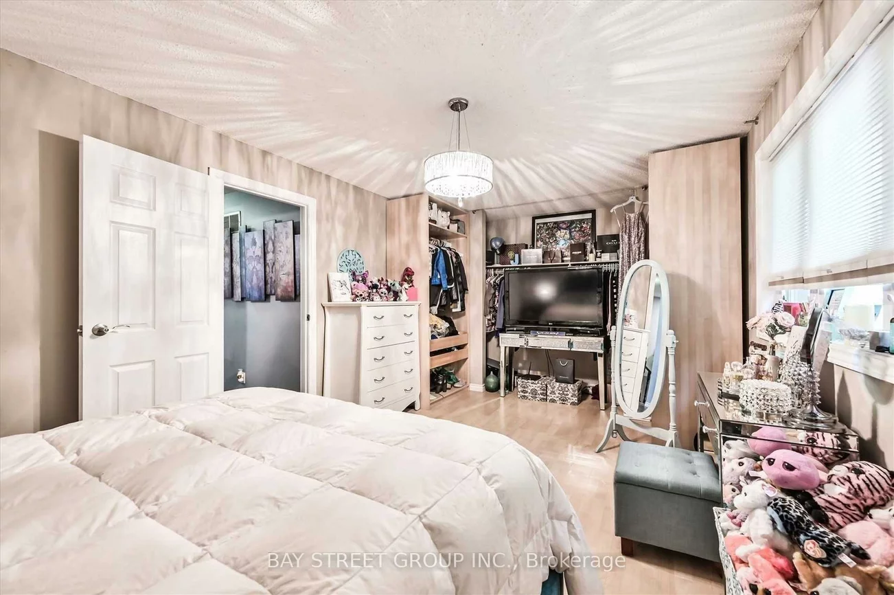 39, Barrington, Heart Lake East, Brampton