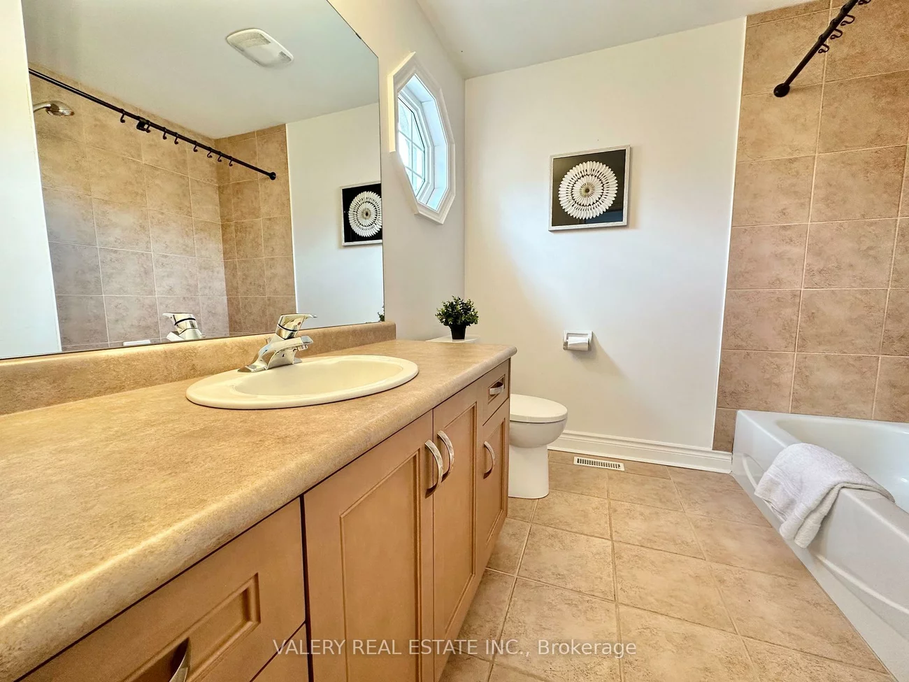 13, Classic, Credit Valley, Brampton