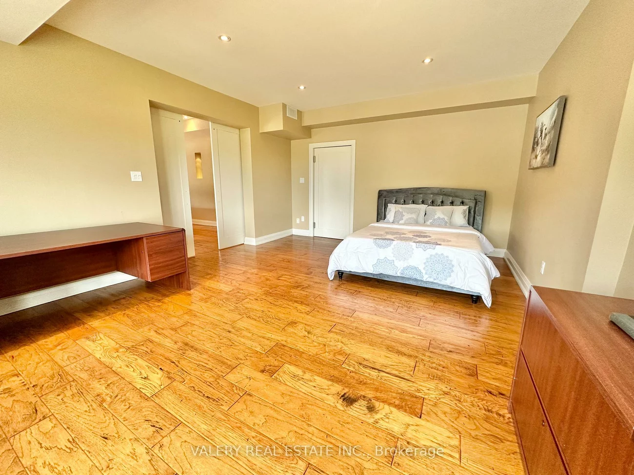 13, Classic, Credit Valley, Brampton