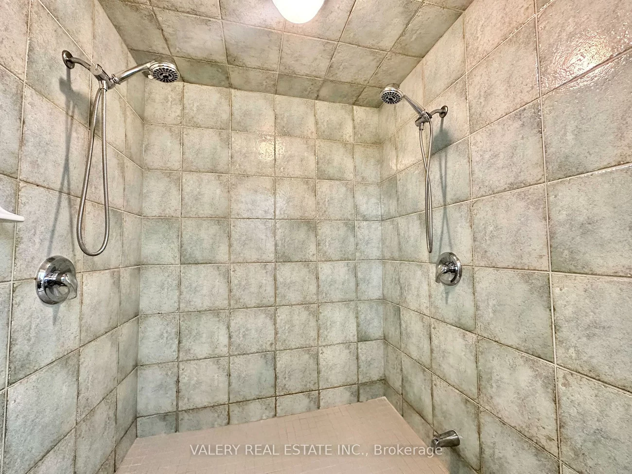 13, Classic, Credit Valley, Brampton