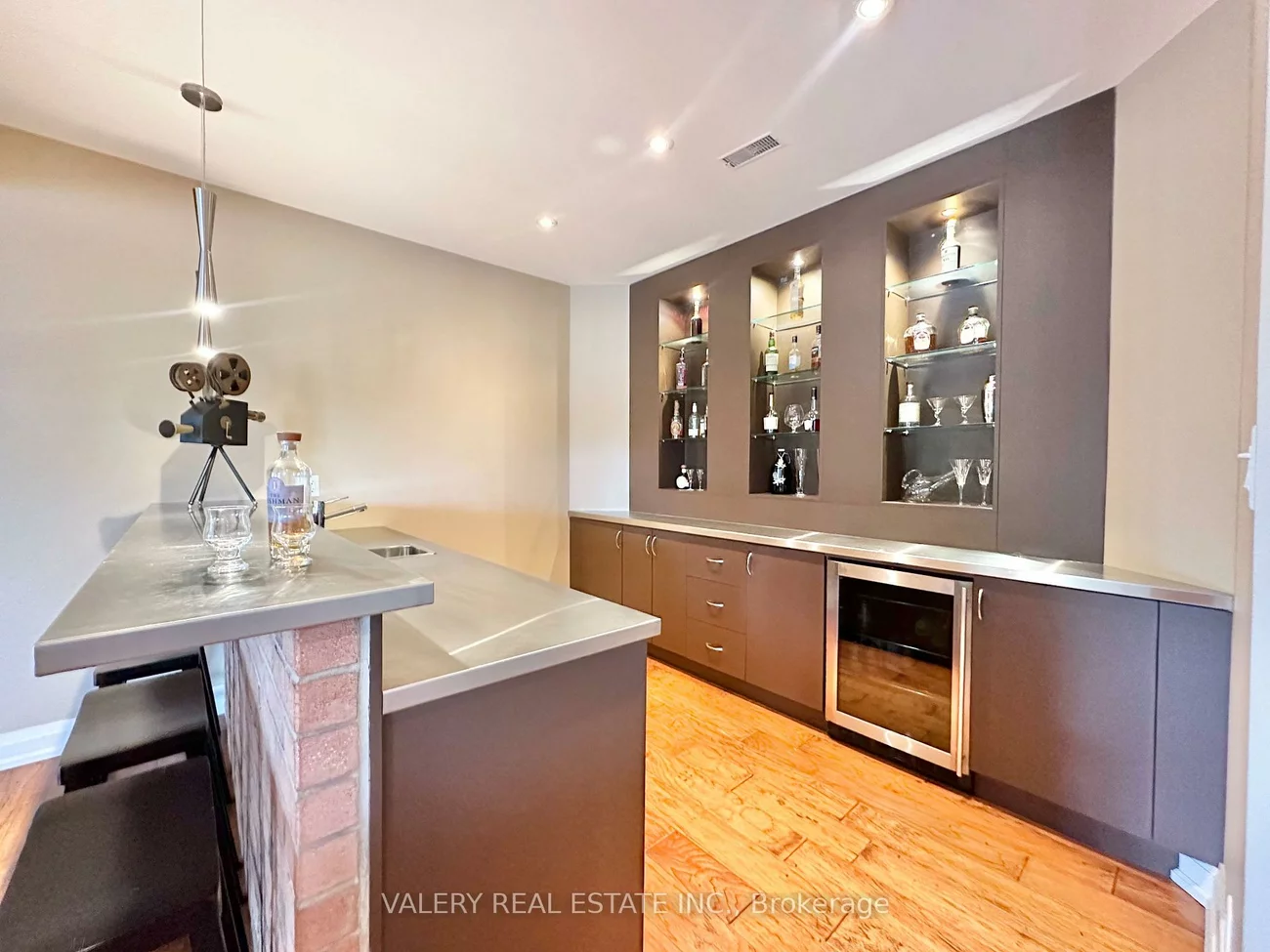 13, Classic, Credit Valley, Brampton