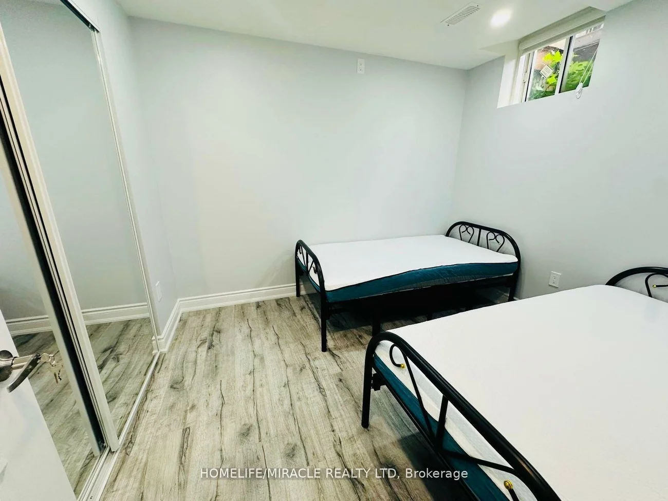 41, Antibes, Credit Valley, Brampton
